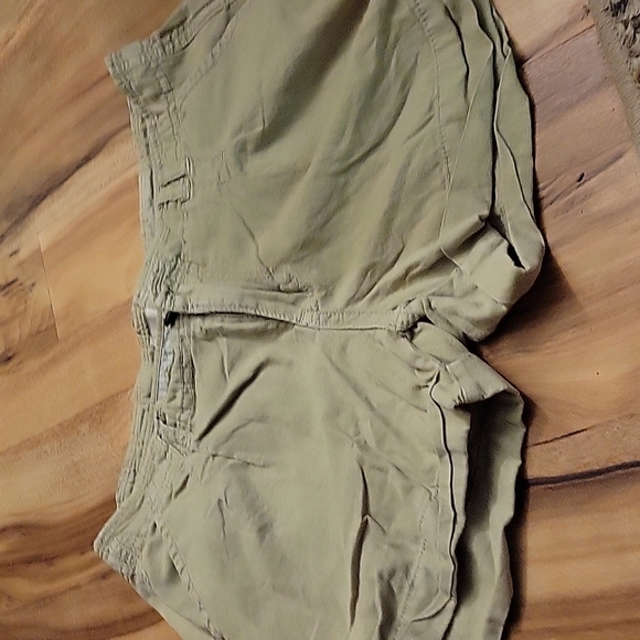 Shorts - Picture 1 of 1